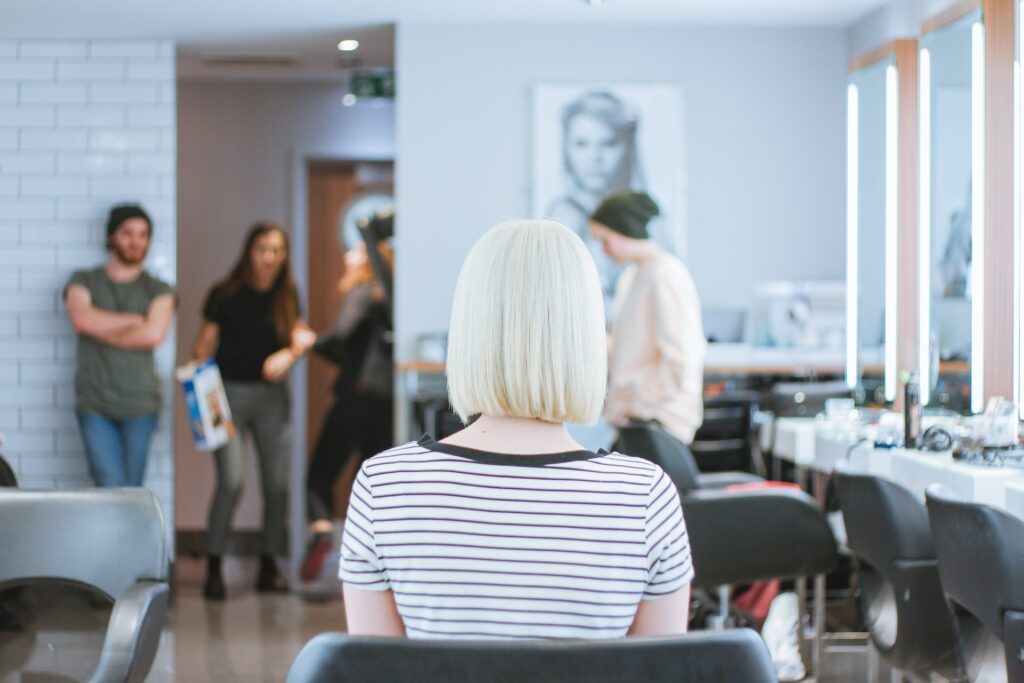 35 Trendy Curtain Bangs That Will Make You Look Like A Celebrity